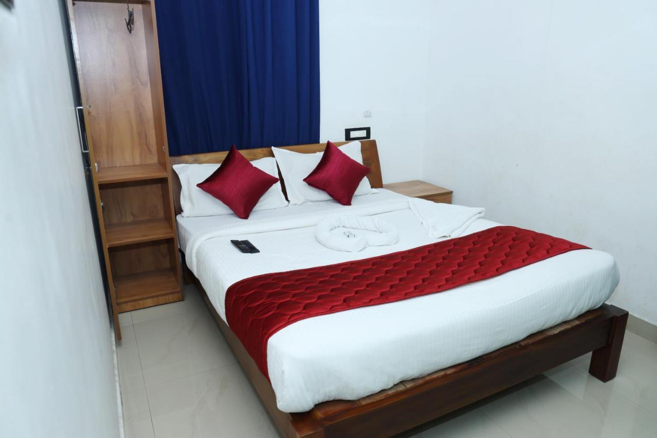 Airport Cochin Grand Residency , Nedumbassery Angamali Exterior photo