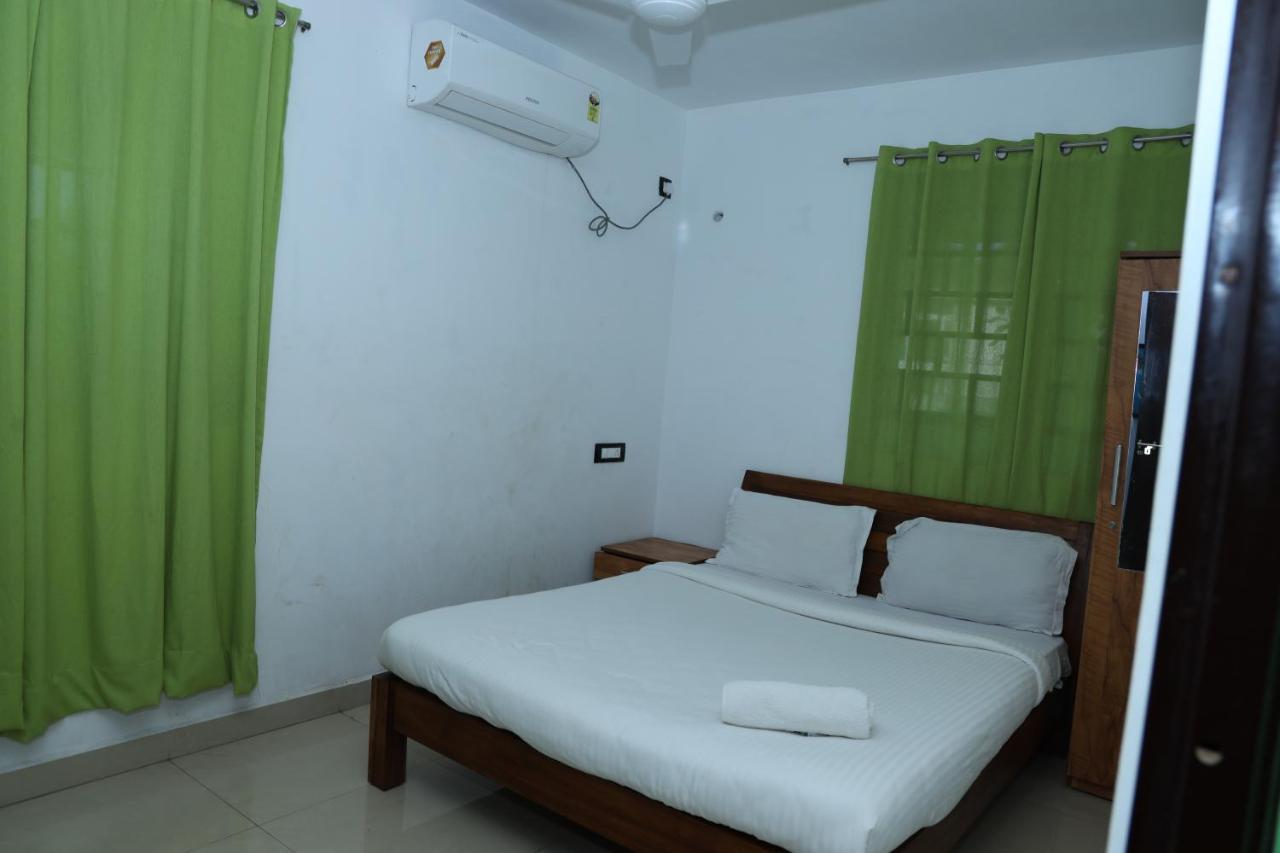 Airport Cochin Grand Residency , Nedumbassery Angamali Exterior photo
